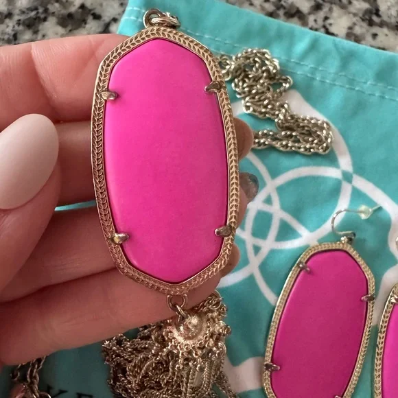 Kendra Scott Pink and Gold Rayne Necklace and Danielle earring set - Picture 2 of 5